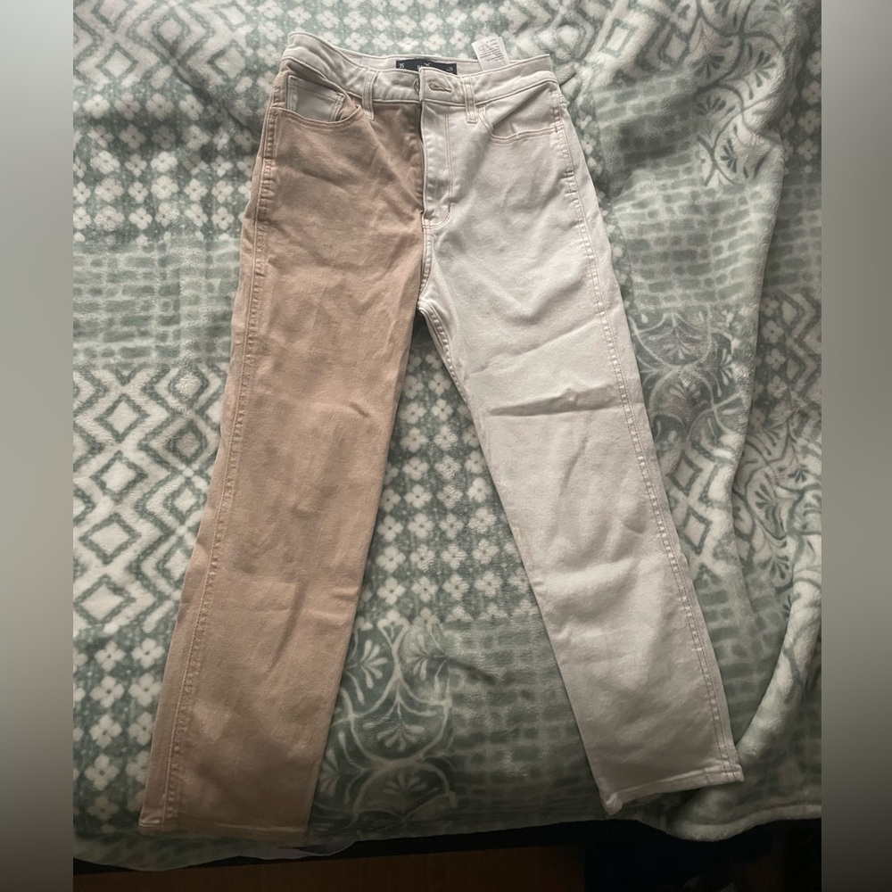 Hollister Two-Tone Colorblock Jeans — Beige & White